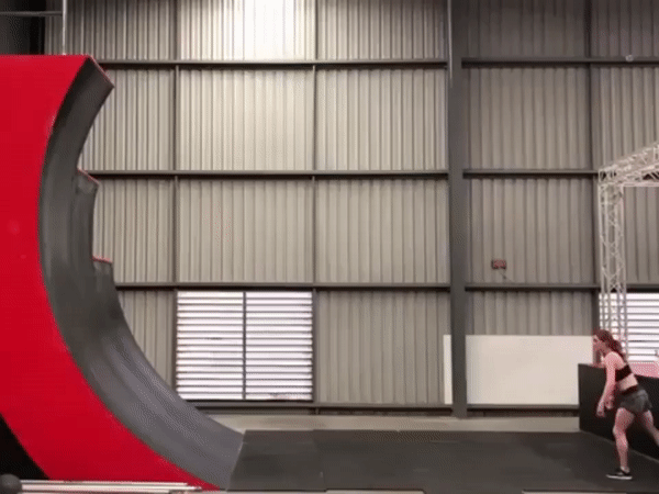 52256015689437820.gif