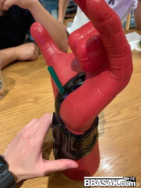 중국산 스파이더맨 음료컵.jpg