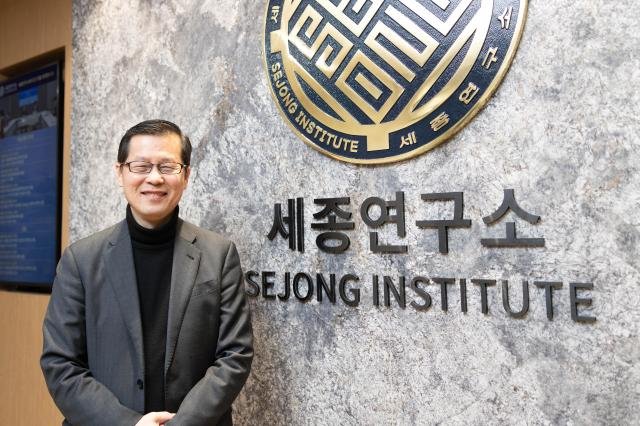 캡션에 주요 멘트 한 줄 부탁드립니다 정성장 세종연구소 센터장 인터뷰사진유대길 기자 dbeorlf123ajunewscom