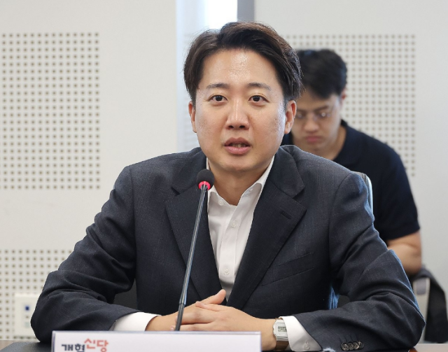 ؼ Ŵ 뼱 ĺ 21  Ƿ ȣ  ȸ ߴ մ