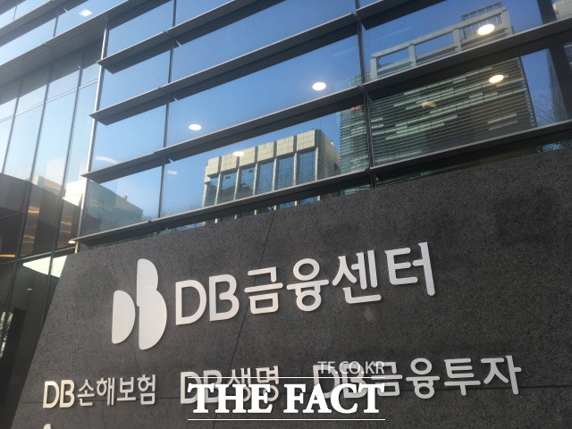 DB ̽ſ򰡷κ ޴ɷ 'AA' ȹߴ. /Ʈ DB
