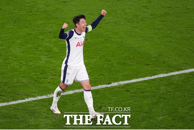 Ʈ 'ĸƾ'  22  Դ 15  Ŀ ù     ȿ Ͷ߸ ִ./UEFA