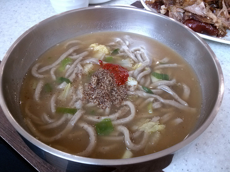 황기족발, 콧등치기국수 - 뽐뿌:자유갤러리 황기족발, 콧등치기국수