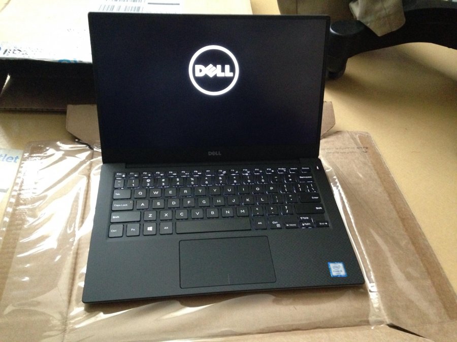 델 아웃렛 발 xps 13 - 9350 수령했습니다 - 뽐뿌:해외포럼 델 아웃렛 발 xps 13 - 9350 수령했습니다