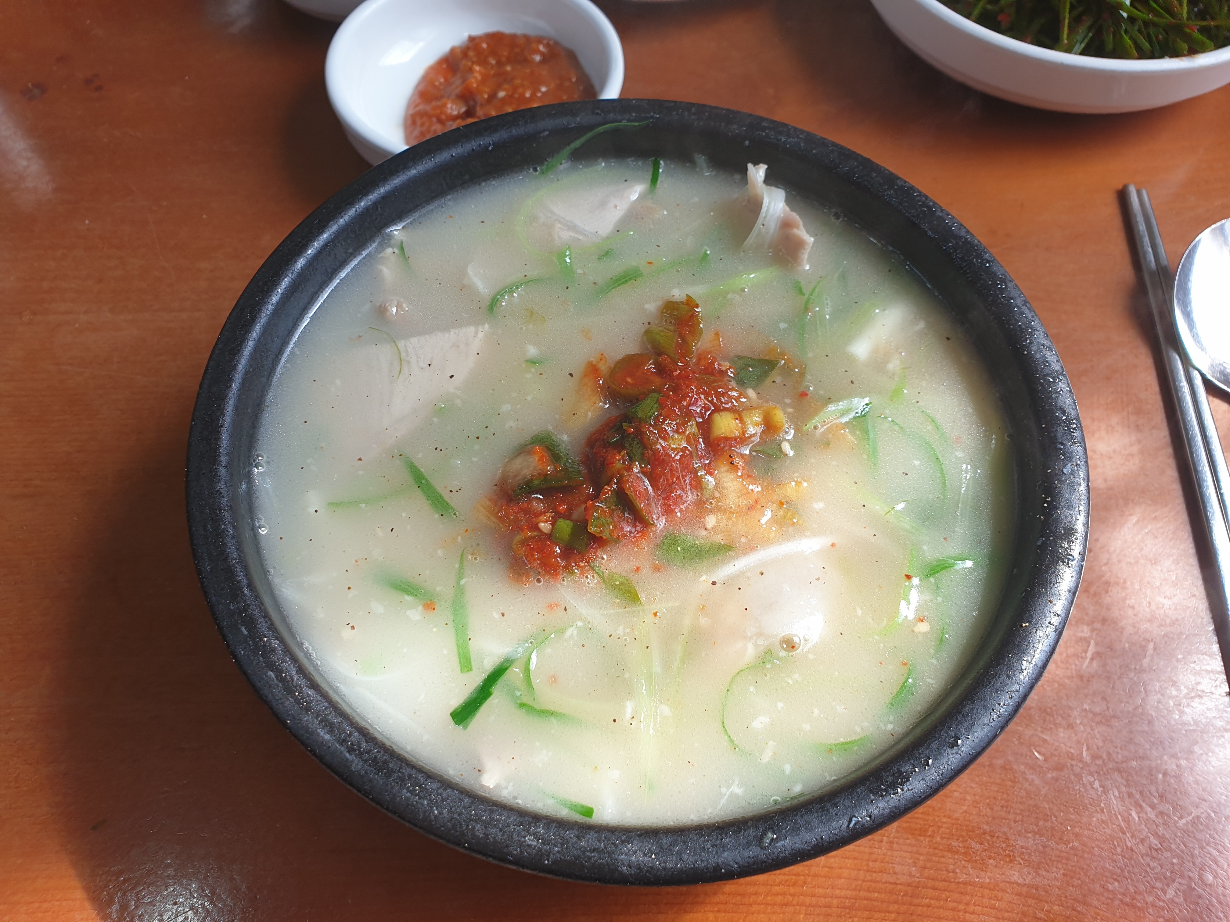 김해 어방동 밀양돼지국밥 - 뽐뿌:자유갤러리 김해 어방동 밀양돼지국밥