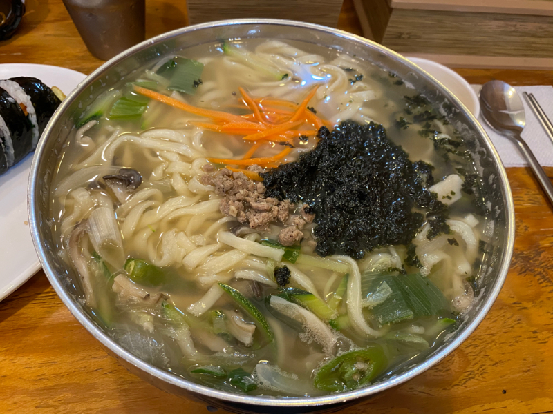 칼국수와 김밥 - 뽐뿌:자유갤러리 칼국수와 김밥