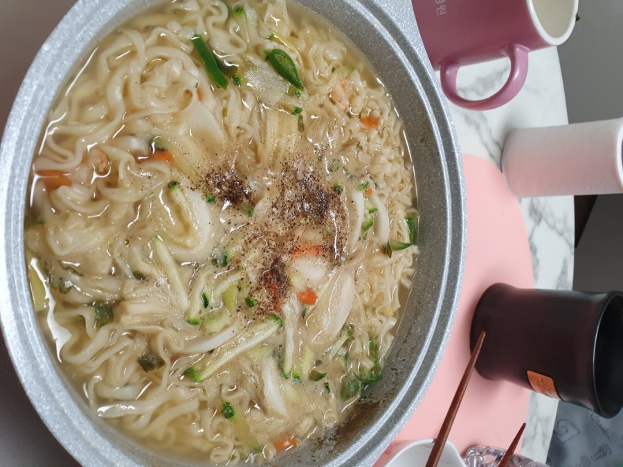 농심 멸치칼국수 다드시고 국물어 계란탁 밥조금 죽맛나요 - 뽐뿌:자유갤러리 농심 멸치칼국수 다드시고 국물어 계란탁 밥조금 죽맛나요