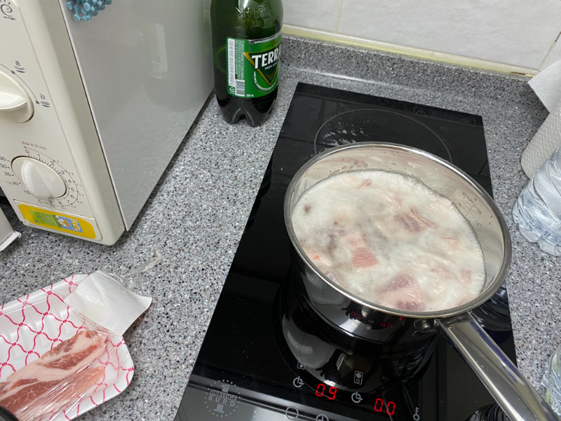 맥주로 삼겹수육 먹습니다 - 뽐뿌:자유게시판 맥주로 삼겹수육 먹습니다