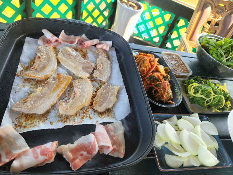 집앞 마당에서 삼겹살 파티 - 뽐뿌:자유갤러리 집앞 마당에서 삼겹살 파티