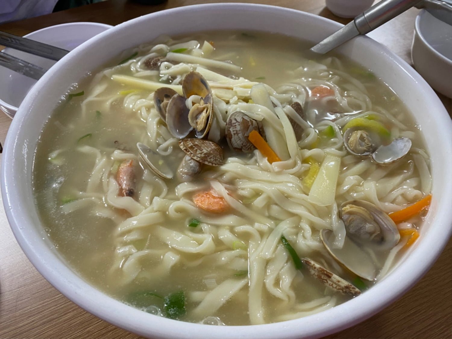 바지락칼국수 - 뽐뿌:자유갤러리 바지락칼국수