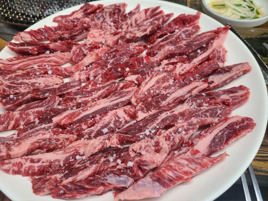 소고기 흡입 중 ㄷㄷㄷㄷ - 뽐뿌:자유게시판 소고기 흡입 중 ㄷㄷㄷㄷ