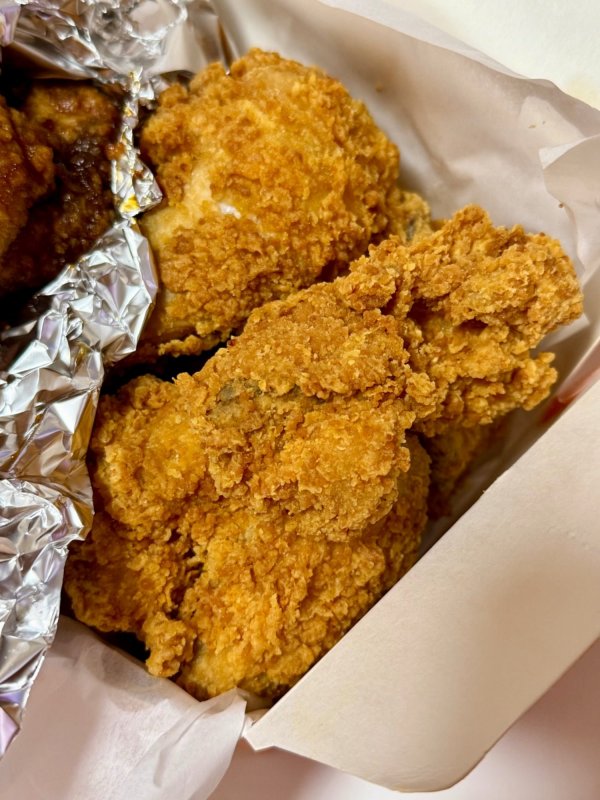 비가오는날 꿀맛 치킨