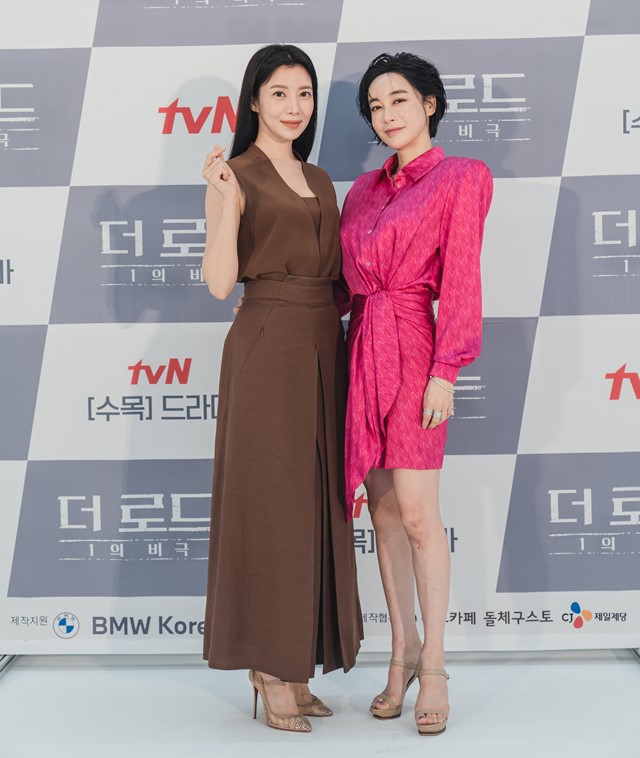  ()  tvN   ' ε'   ſ . /tvN 