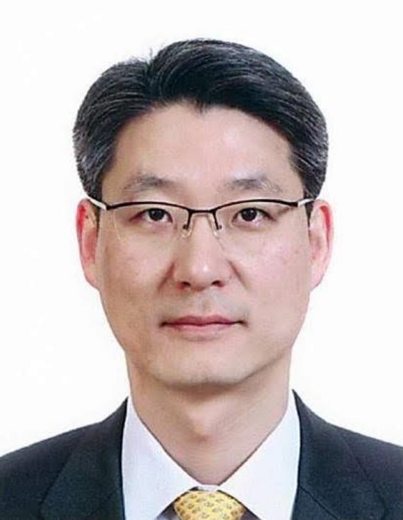권준혁 LG유플러스 네트워크부문장이 2023년 정기 임원 인사에서 부사장으로 승진했다. /LG유플러스 제공