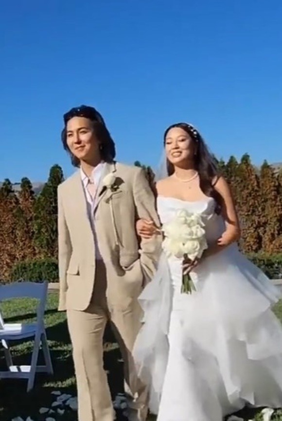 송민호가 군 대체 복무 중 경조사 휴가를 받고 미국으로 가 여동생의 결혼식에 참석했다. /영상 캡처