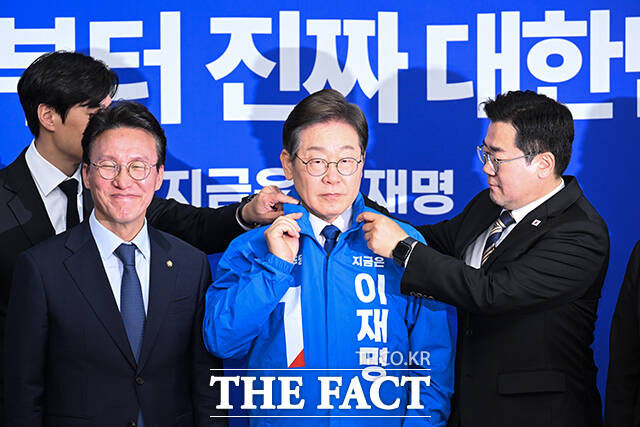 더불어민주당 이재명 대선 후보가 '이제부터 진짜 대한민국, 지금은 이재명'이라는 슬로건을 내걸고 12일부터 본격적인 유세에 나선다. /박헌우 기자