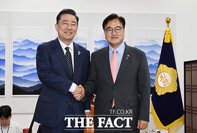 躴 Ҿִ ǥ   ǥ() 16   ǵ ȸ  ȸ  Կ ϰ ִ. /ȸ= 